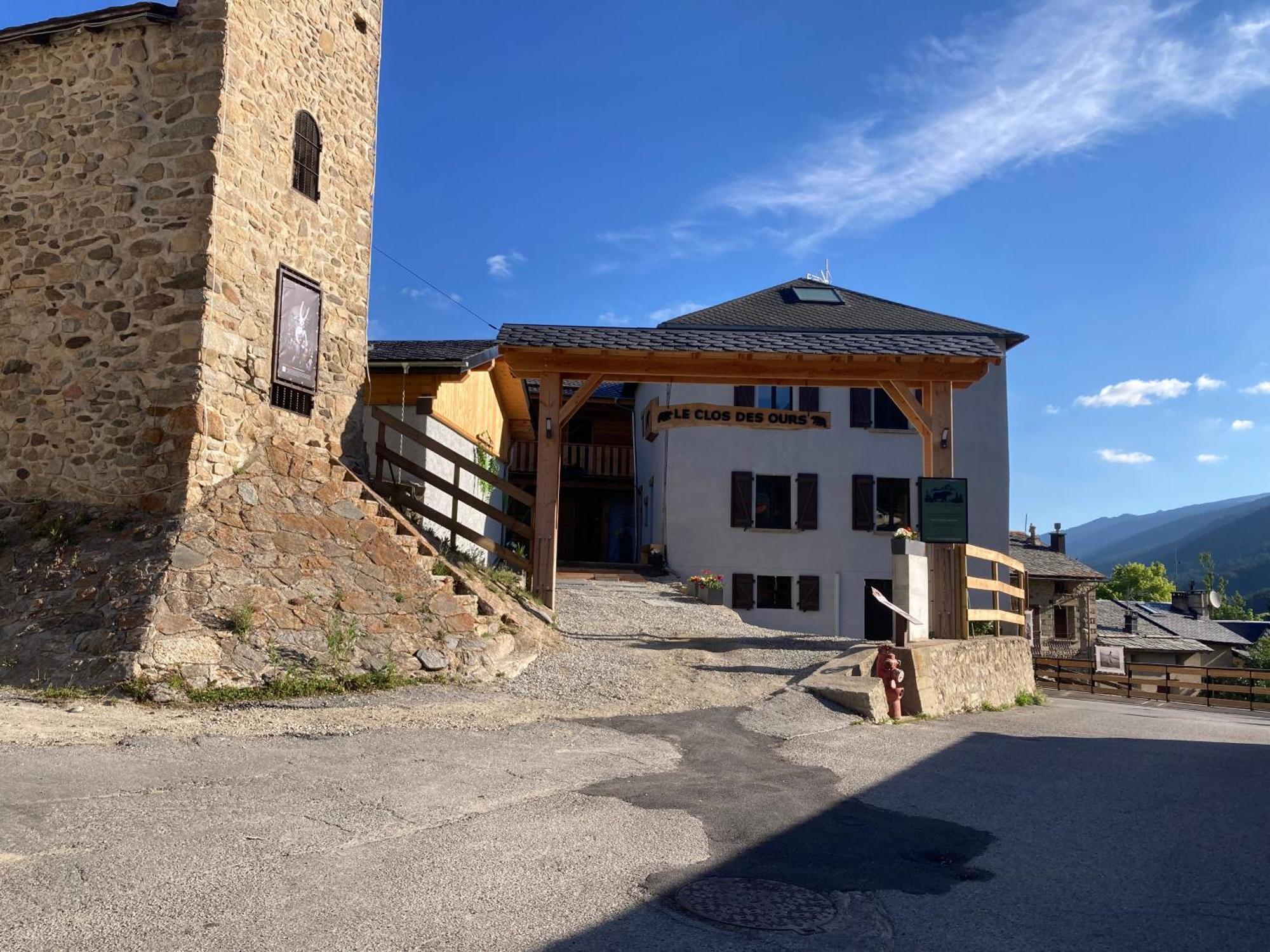 Maison Canelle Le Clos Des Ours Matemale Luaran gambar