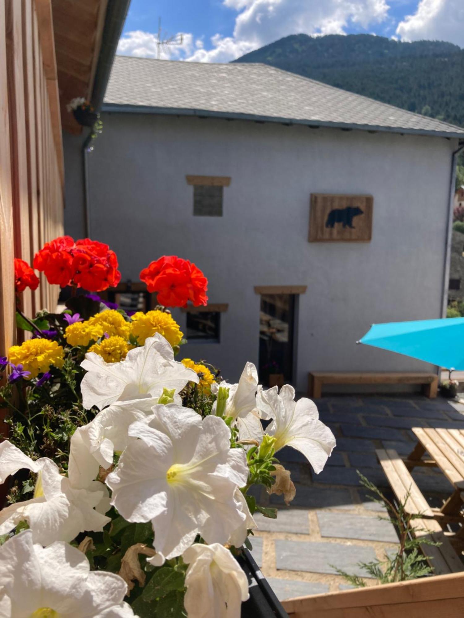Maison Canelle Le Clos Des Ours Matemale Luaran gambar